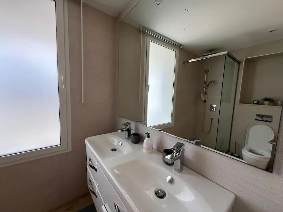 Appartement Luxueux 2Ch Aux Tours Vegetales- Cfc Casablanca 0*,